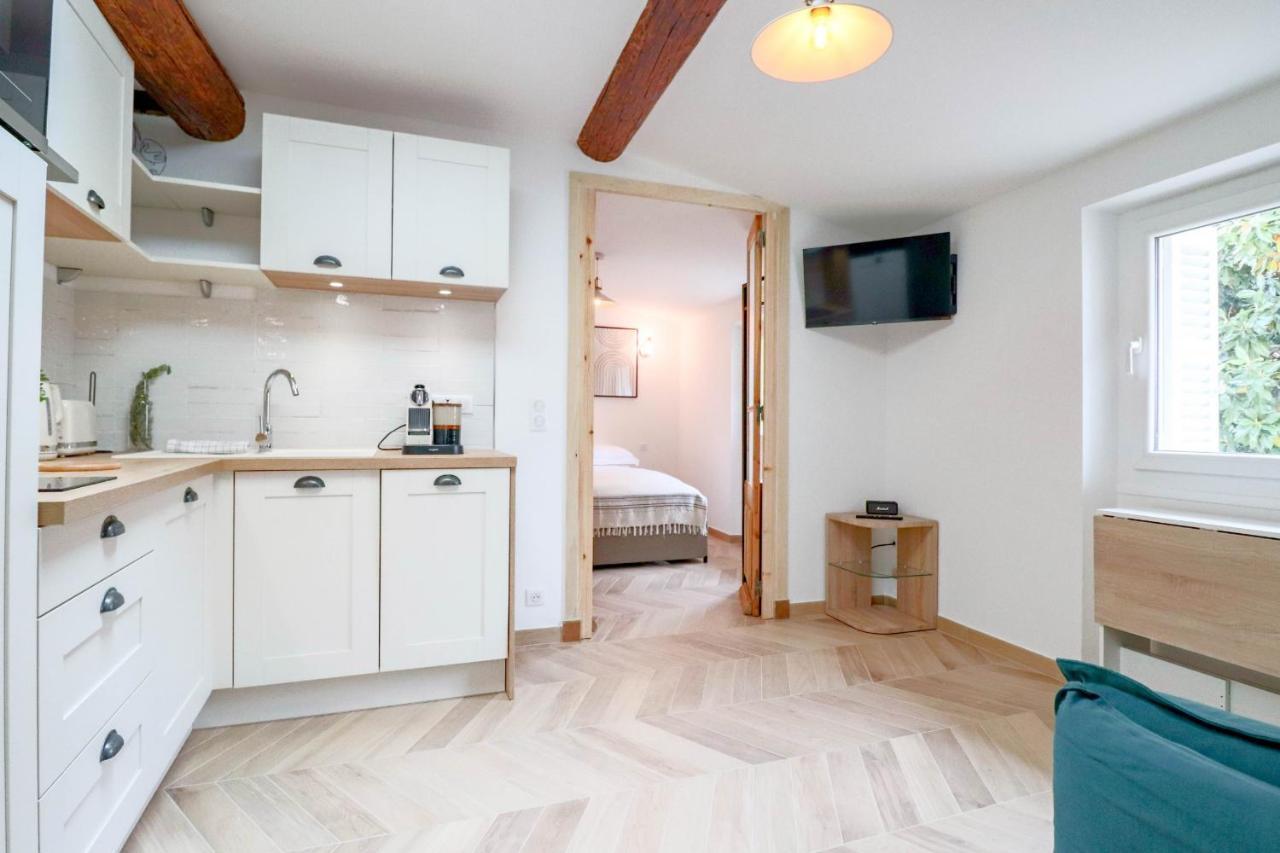 Aubernon Luxurious, Newly Renovated Flat In Heart Of Old Antibes Exterior foto